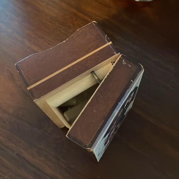 Vintage Hummel music box - Picture 8 of 11